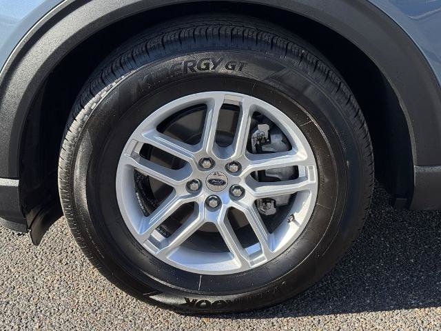 Certified 2025 Ford Explorer Active RWD image 11