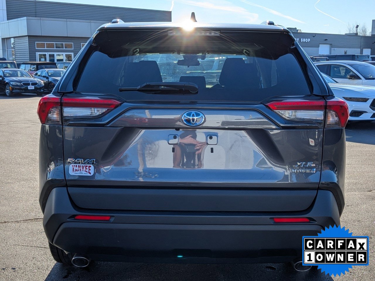 Used 2021 Toyota RAV4 XLE image 5