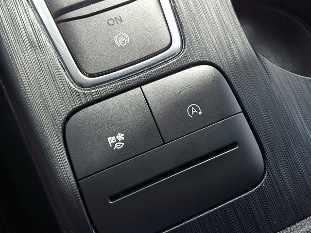 Certified 2020 Ford Escape SE AWD/4WD image 27