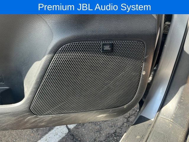 Used 2020 Toyota Tacoma TRD Off-Road w/ TRD Premium Off Road Package AWD/4WD image 13