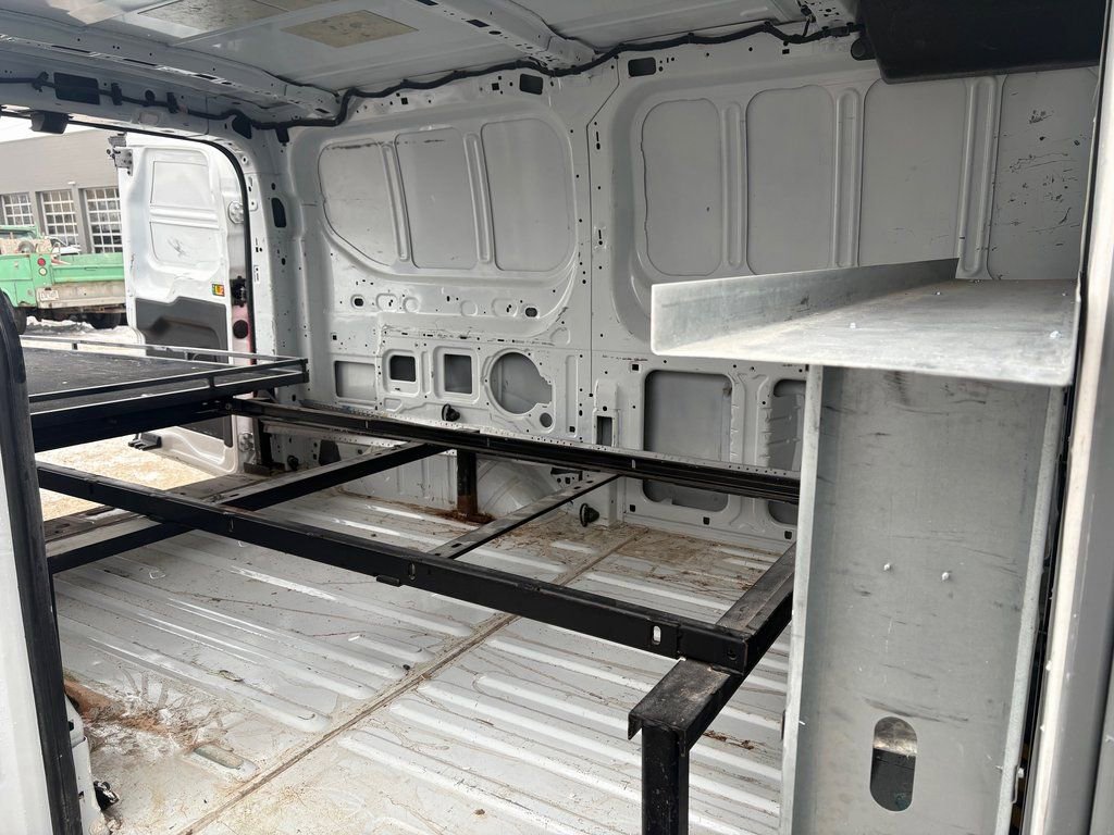 Certified 2019 Ford Transit 150 130 Low Roof image 28
