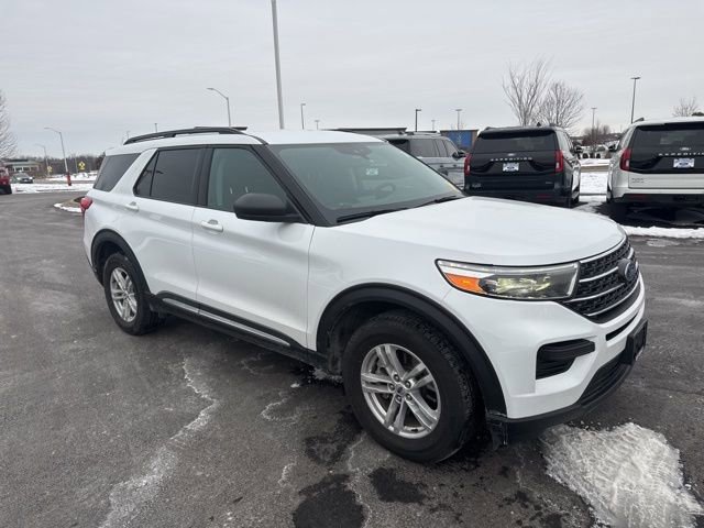 Certified 2022 Ford Explorer XLT image 1