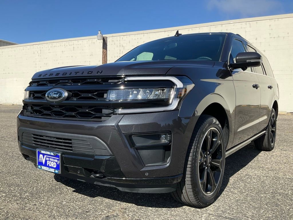 Certified 2024 Ford Expedition Limited image 3