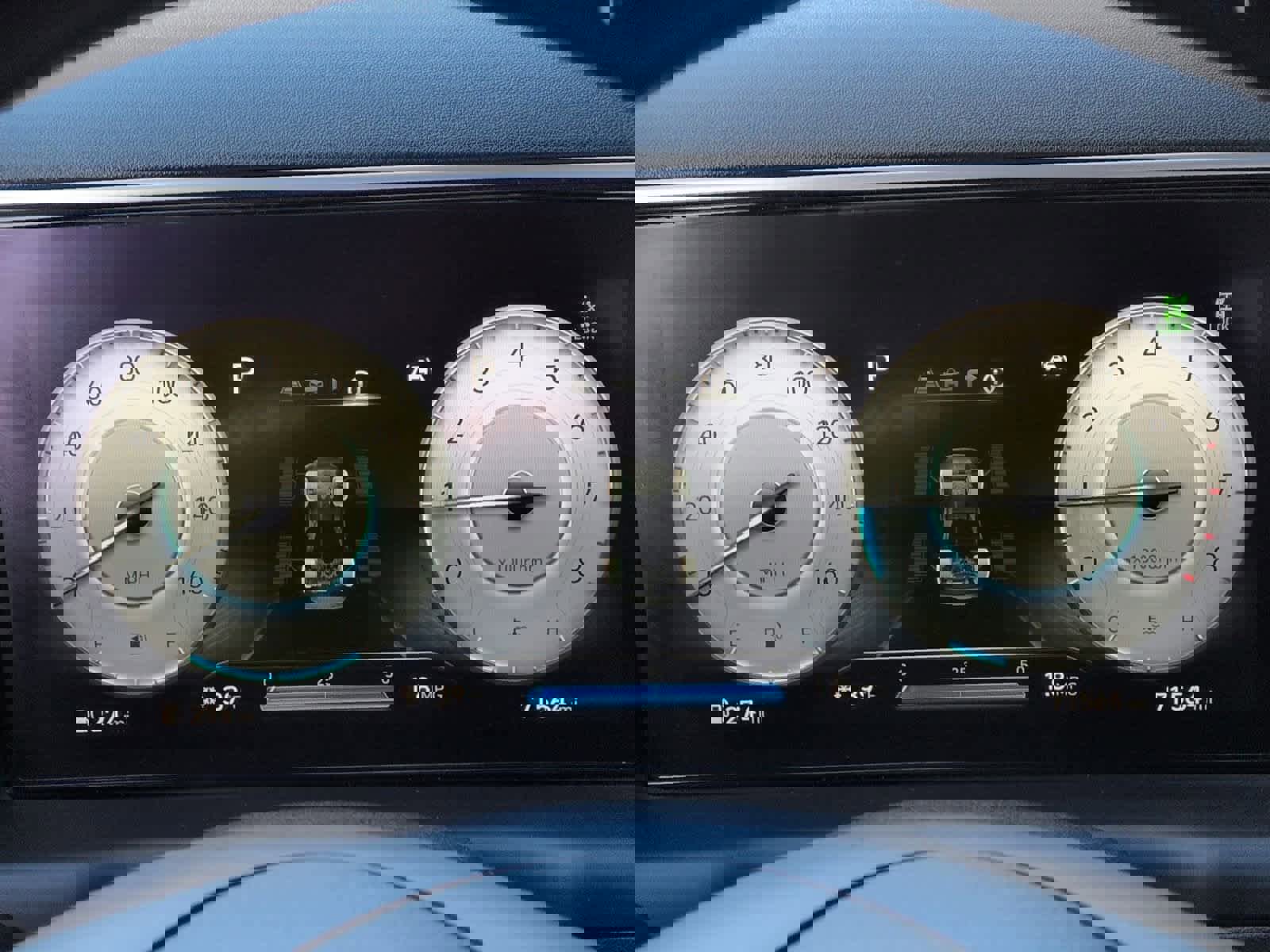 Used 2022 Hyundai Santa Cruz Limited image 36