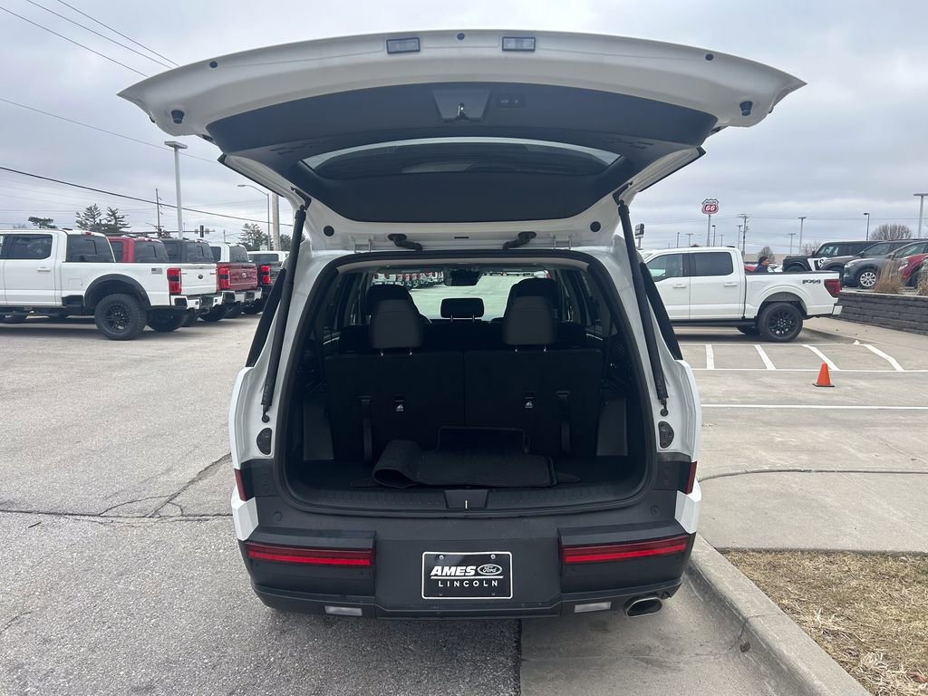 Used 2025 Hyundai Santa Fe XRT image 17