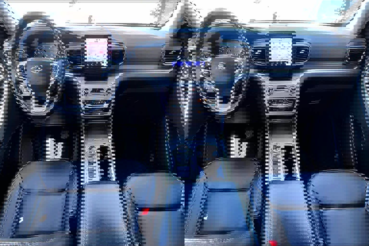 Certified 2021 Ford Explorer XLT w/ Equipment Group 202A image 14