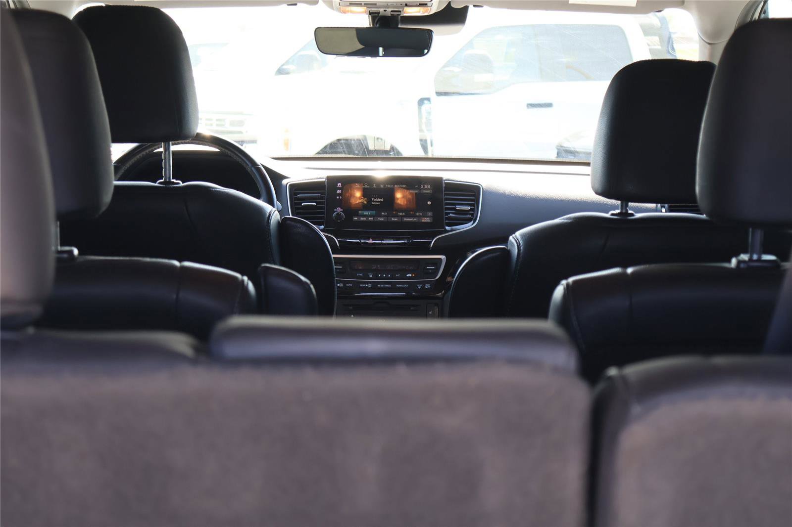 Used 2020 Honda Pilot Touring image 30