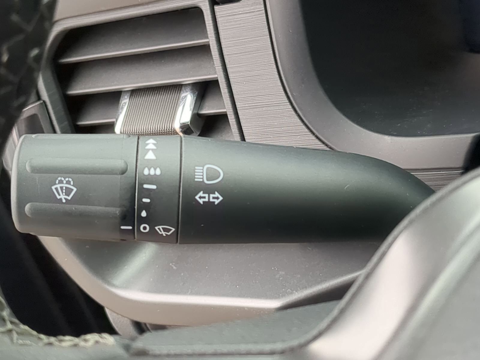 Certified 2024 Ford F150 XLT w/ Equipment Group 302A MID image 32