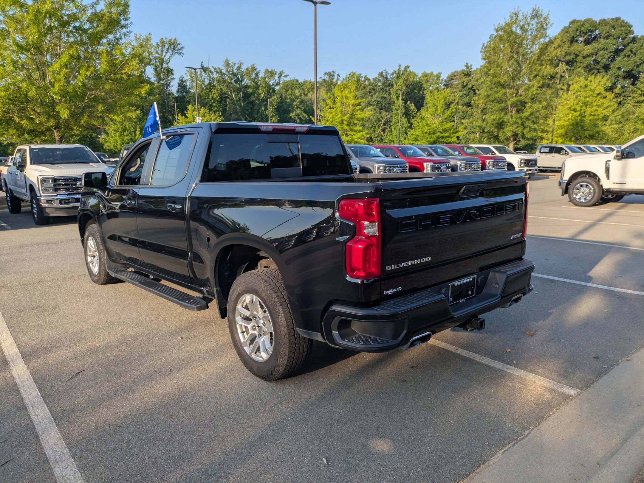Used 2023 Chevrolet Silverado 1500 RST w/ Convenience Package II AWD/4WD image 6