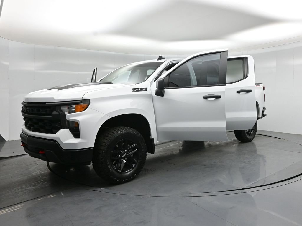 Used 2024 Chevrolet Silverado 1500 Custom Trail Boss w/ LPO, Dark Essentials Package image 51