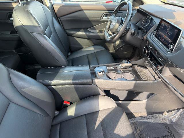 Used 2023 Nissan Rogue SV w/ SV Premium B Package AWD/4WD image 13