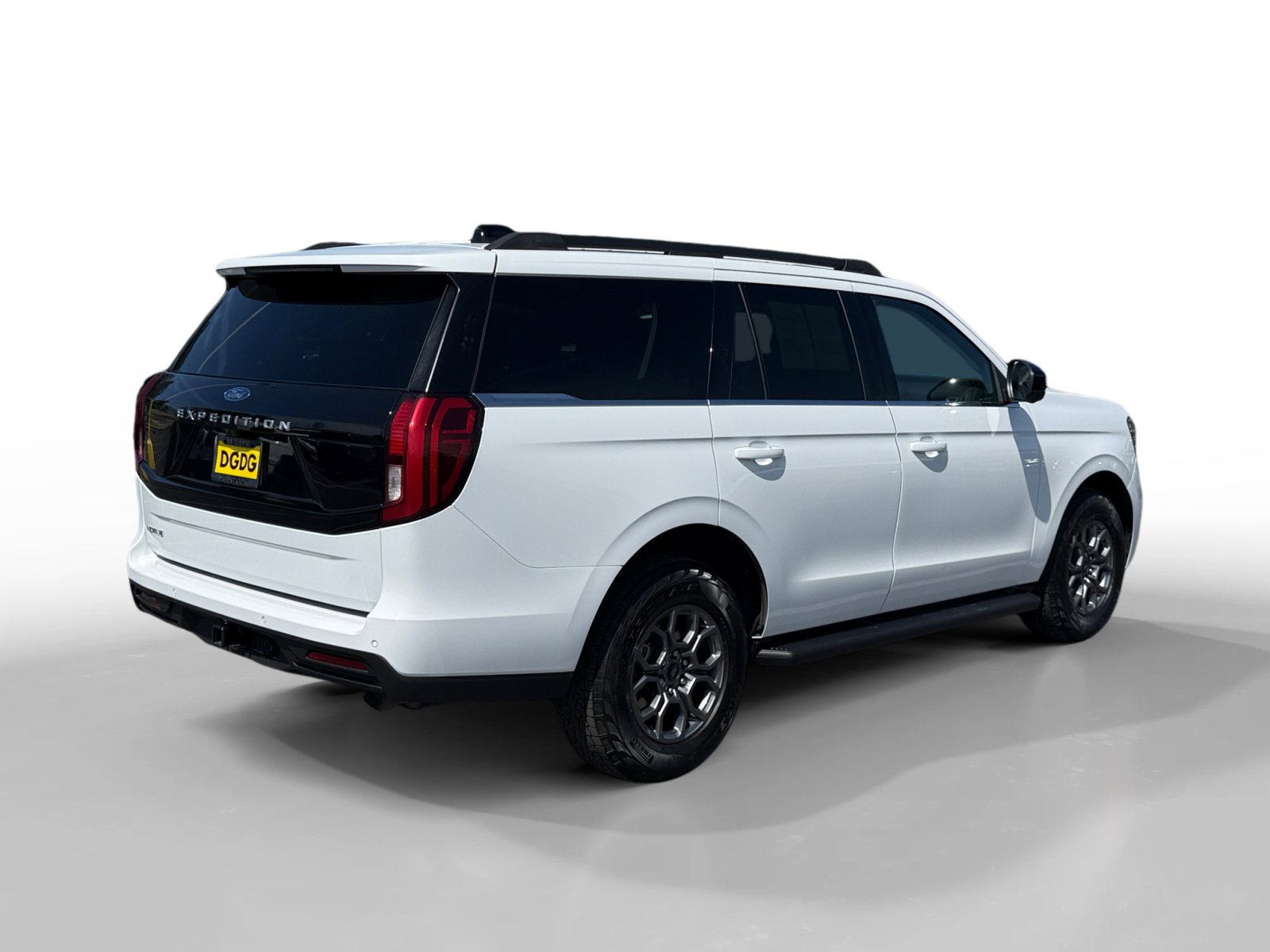 Certified 2025 Ford Expedition Active AWD/4WD image 5