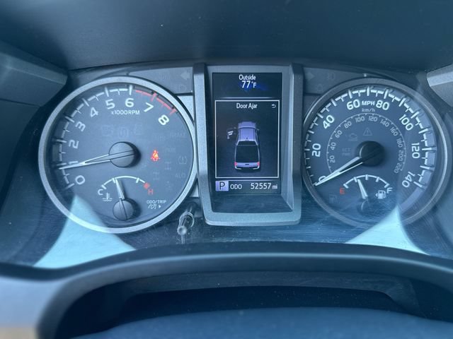 Used 2019 Toyota Tacoma TRD Sport AWD/4WD image 16