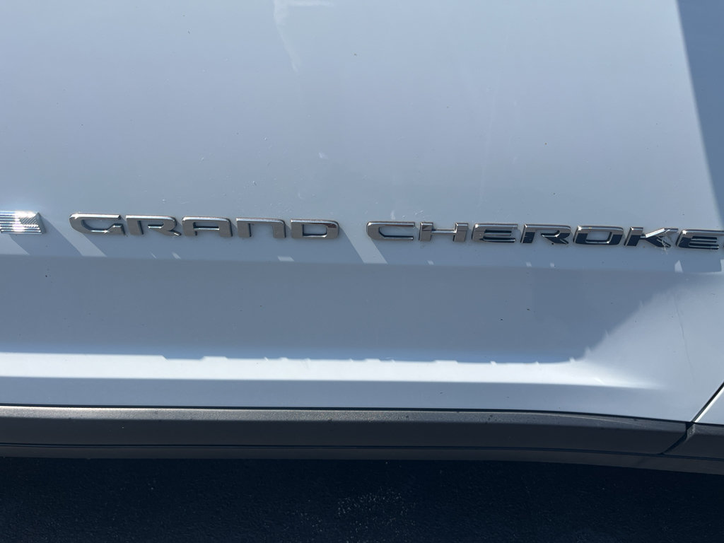 Used 2021 Jeep Grand Cherokee L Limited AWD/4WD image 11