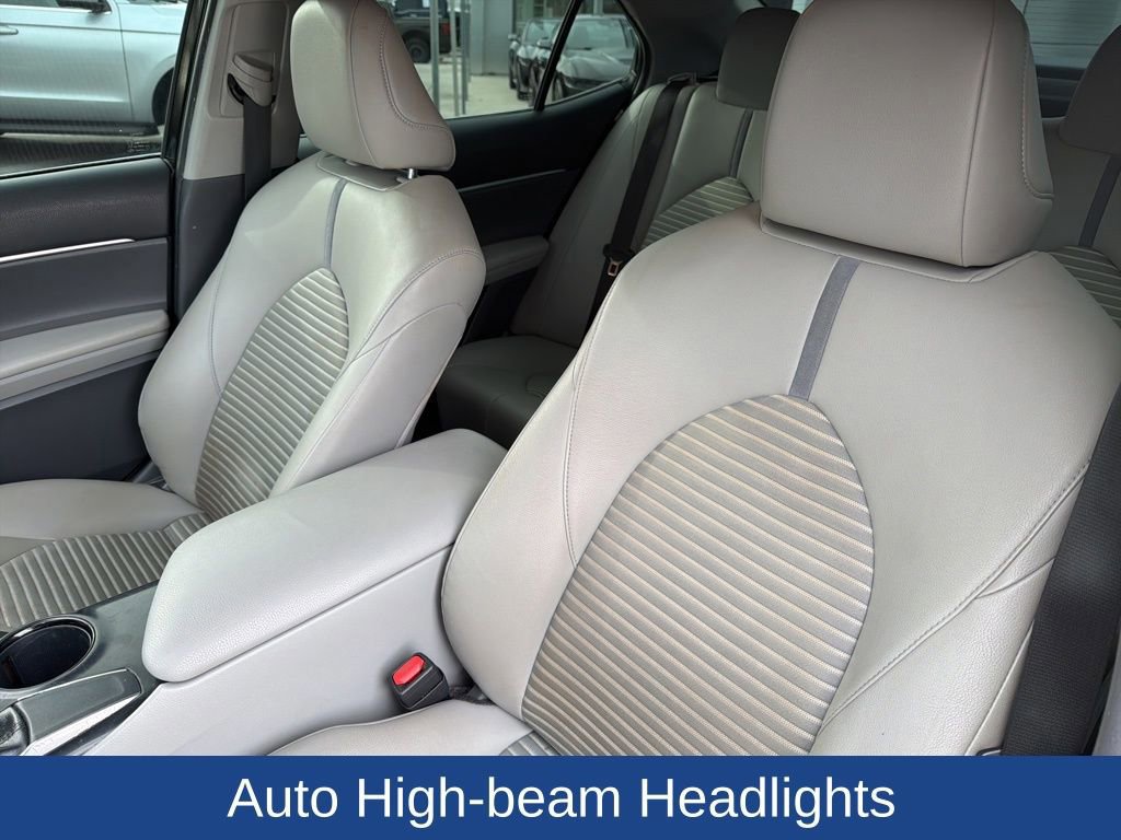 Used 2018 Toyota Camry SE image 12