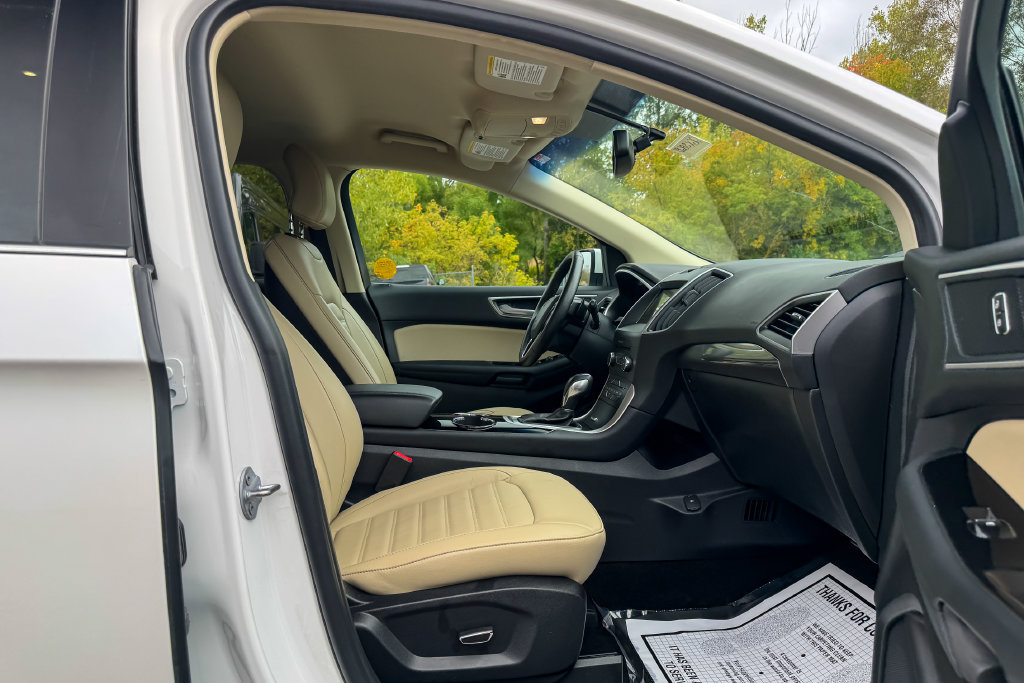 Certified 2018 Ford Edge SEL w/ Equipment Group 201A AWD/4WD image 13