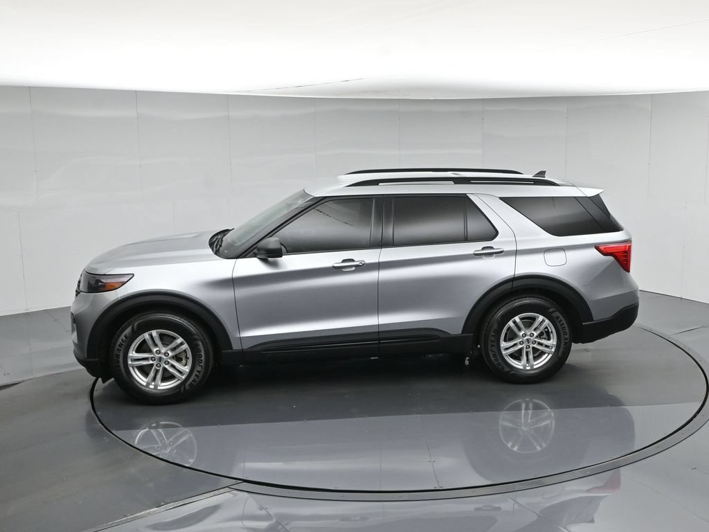 Certified 2023 Ford Explorer XLT RWD image 47