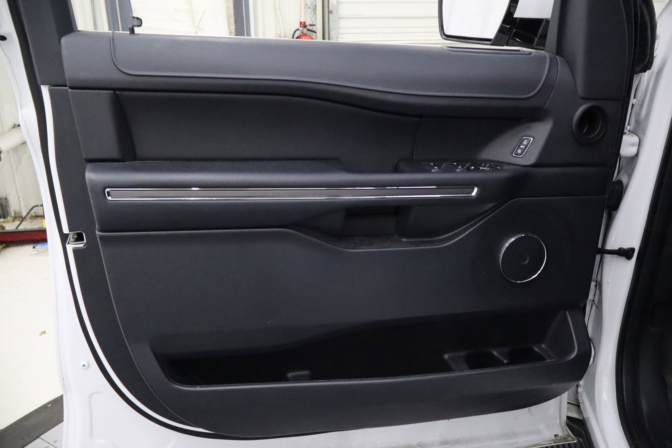 Certified 2022 Ford Expedition XLT image 13