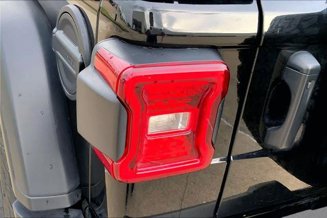 Used 2025 Jeep Wrangler Unlimited Rubicon AWD/4WD image 29