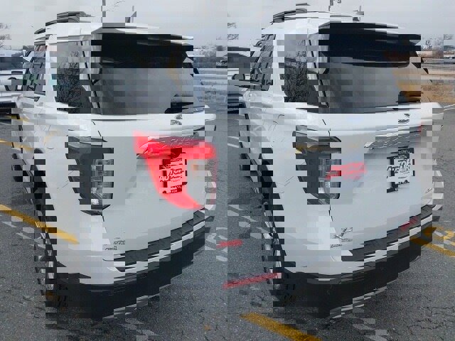 Certified 2021 Ford Explorer XLT w/ Equipment Group 202A image 6