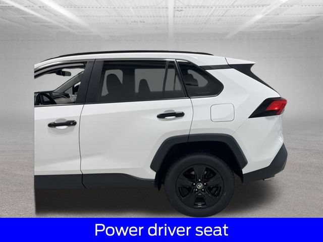 Used 2022 Toyota RAV4 XLE AWD/4WD image 7