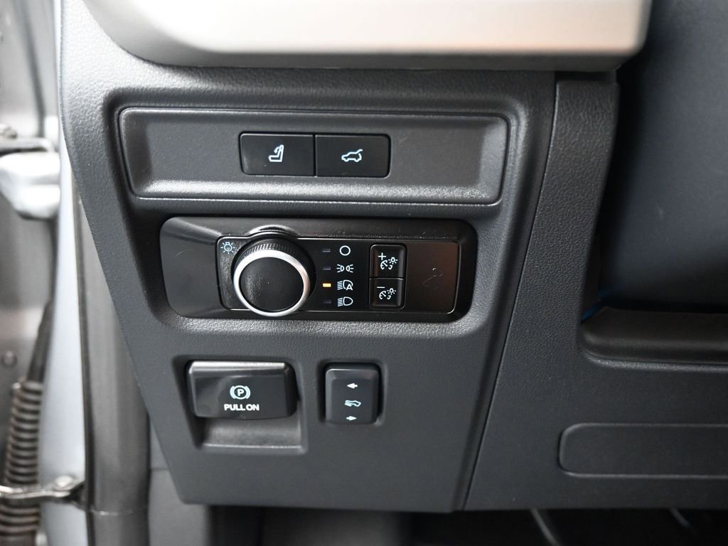 Certified 2024 Ford Expedition Max XLT image 15