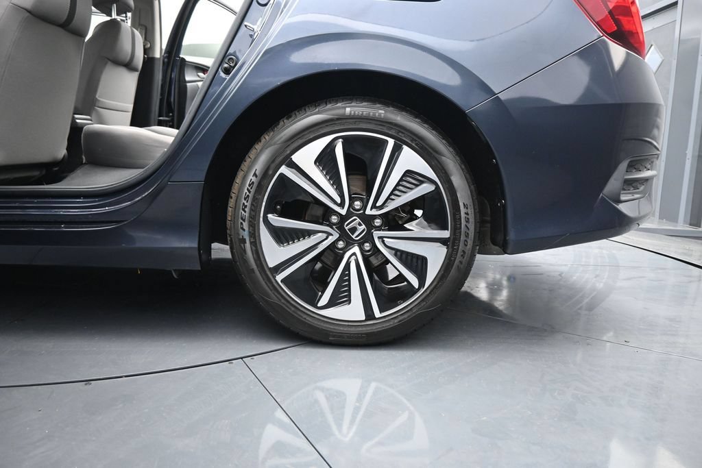 Used 2018 Honda Civic EX-T image 16