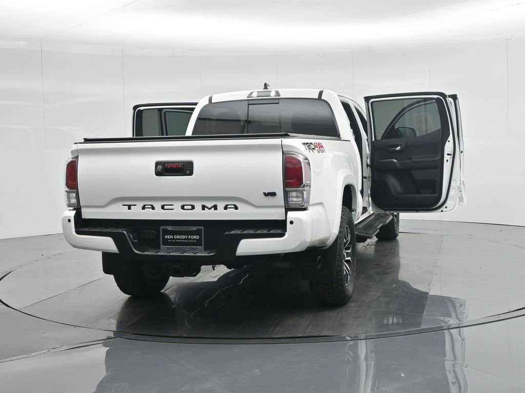 Used 2022 Toyota Tacoma TRD Sport image 54