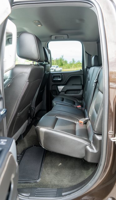Used 2018 Chevrolet Silverado 1500 LT w/ All Star Edition AWD/4WD image 11