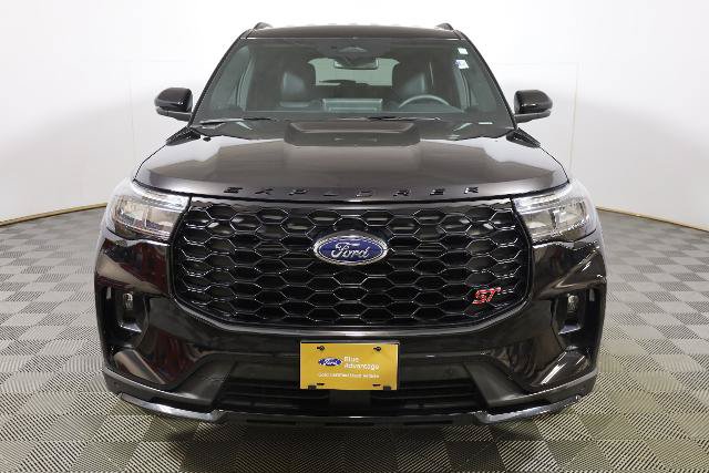 Certified 2025 Ford Explorer ST AWD/4WD image 3
