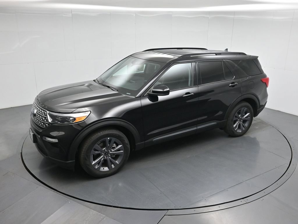 Certified 2022 Ford Explorer XLT w/ Equipment Group 202A image 41