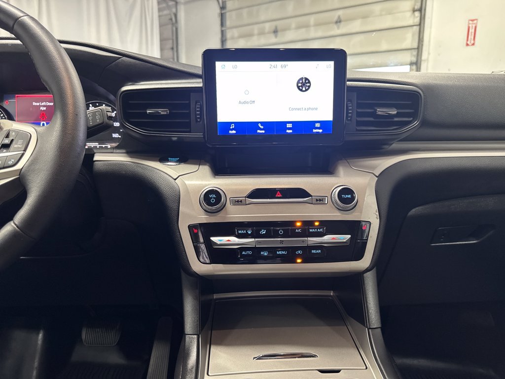 Certified 2023 Ford Explorer XLT AWD/4WD image 18