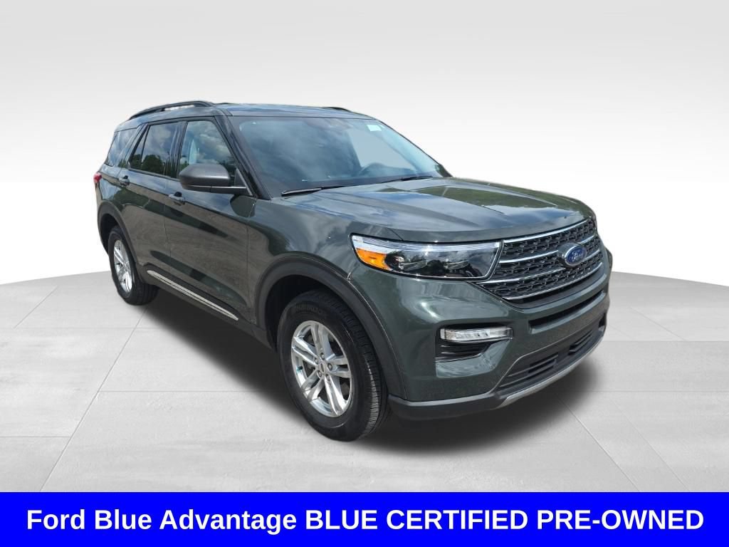 Certified 2023 Ford Explorer XLT w/ Equipment Group 202A AWD/4WD image 3