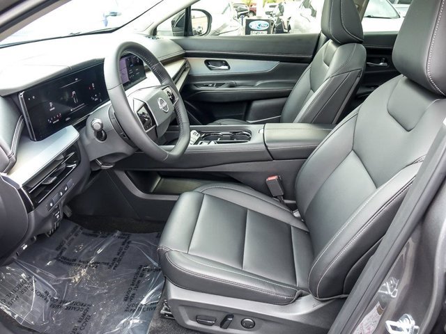 Used 2025 Nissan Murano SL AWD/4WD image 13