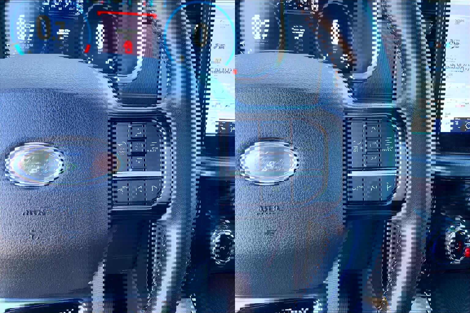 Certified 2023 Ford F150 Platinum w/ Equipment Group 701A High image 24