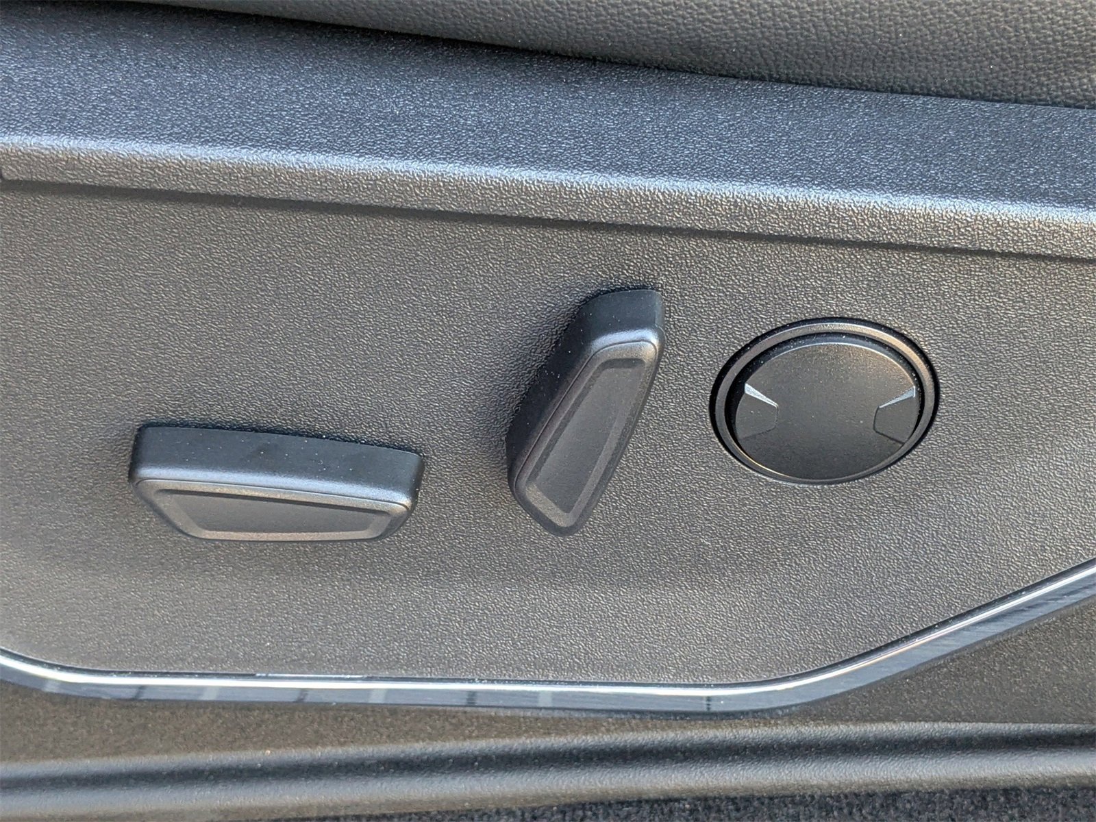 Certified 2024 Ford F250 Lariat w/ Chrome Package image 22