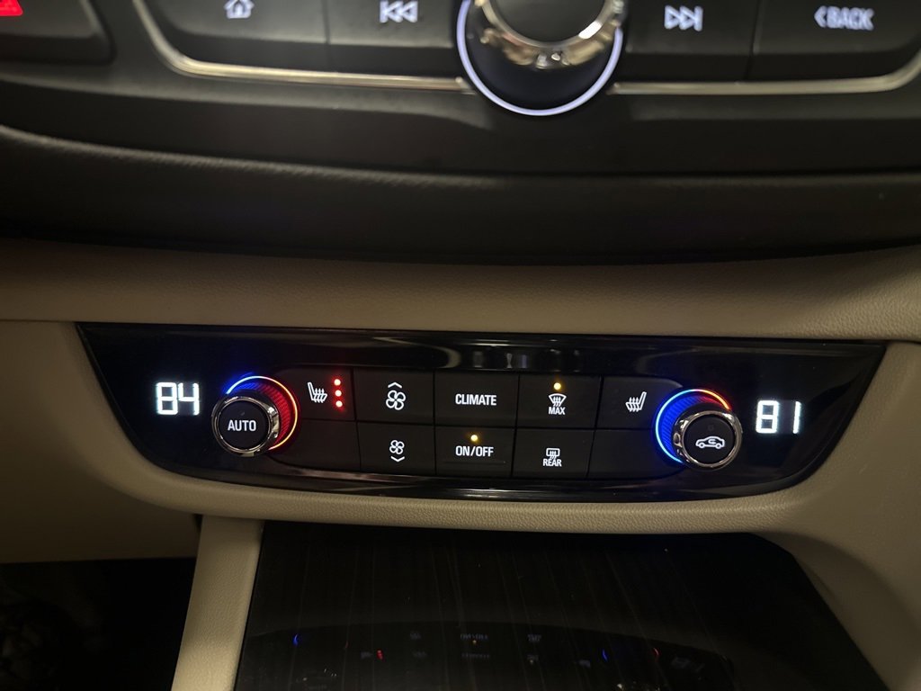 Used 2018 Buick Regal Essence w/ Driver Confidence Package #1 image 23