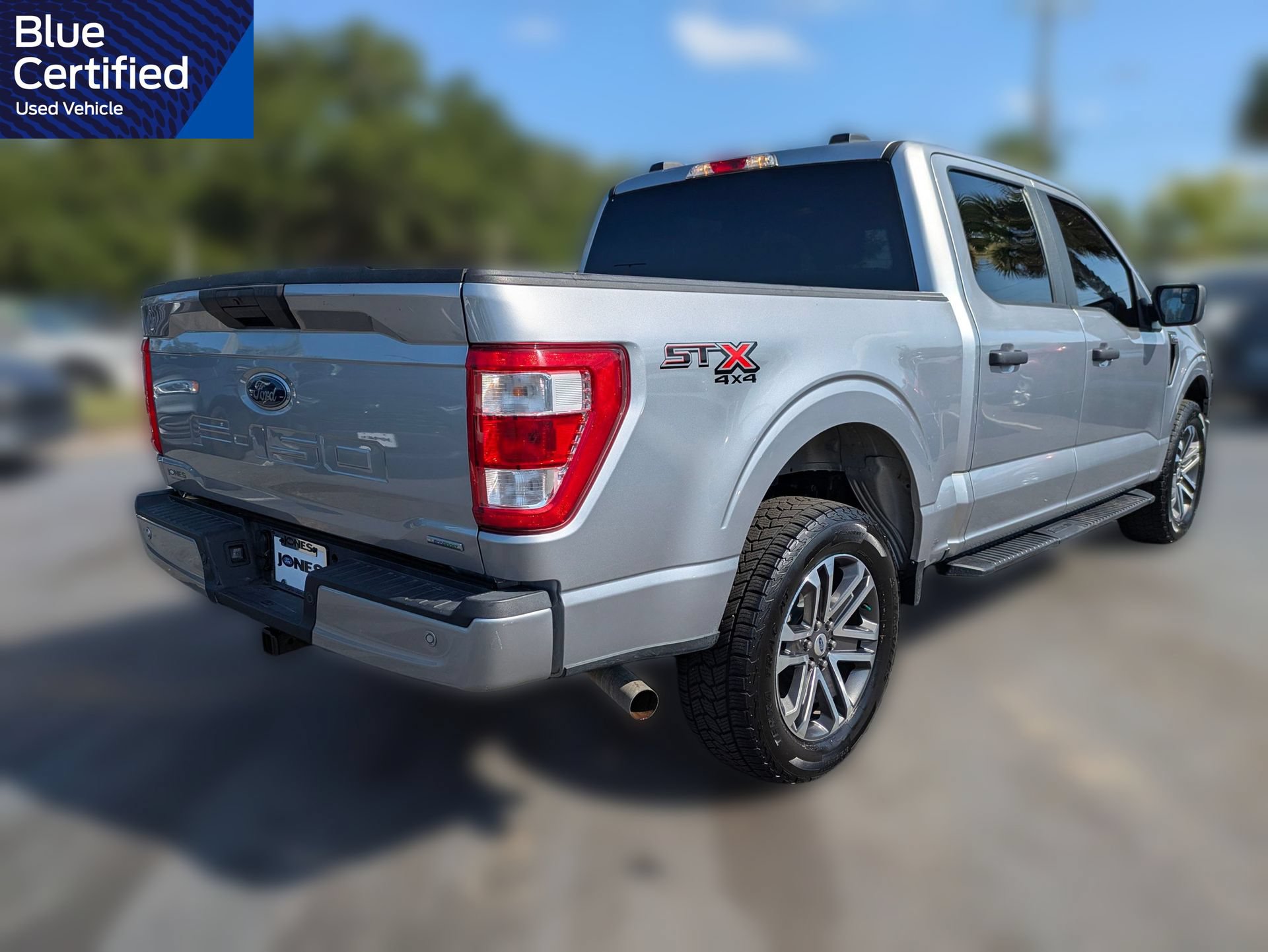Certified 2022 Ford F150 XL w/ STX Appearance Package AWD/4WD image 4