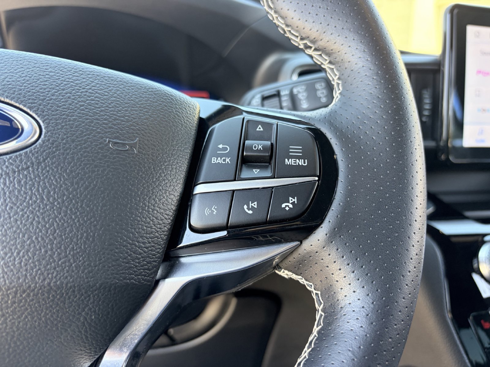 Certified 2022 Ford Explorer ST AWD/4WD image 22