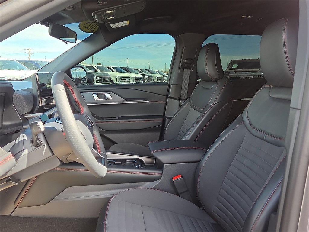 Certified 2025 Ford Explorer ST-Line image 24
