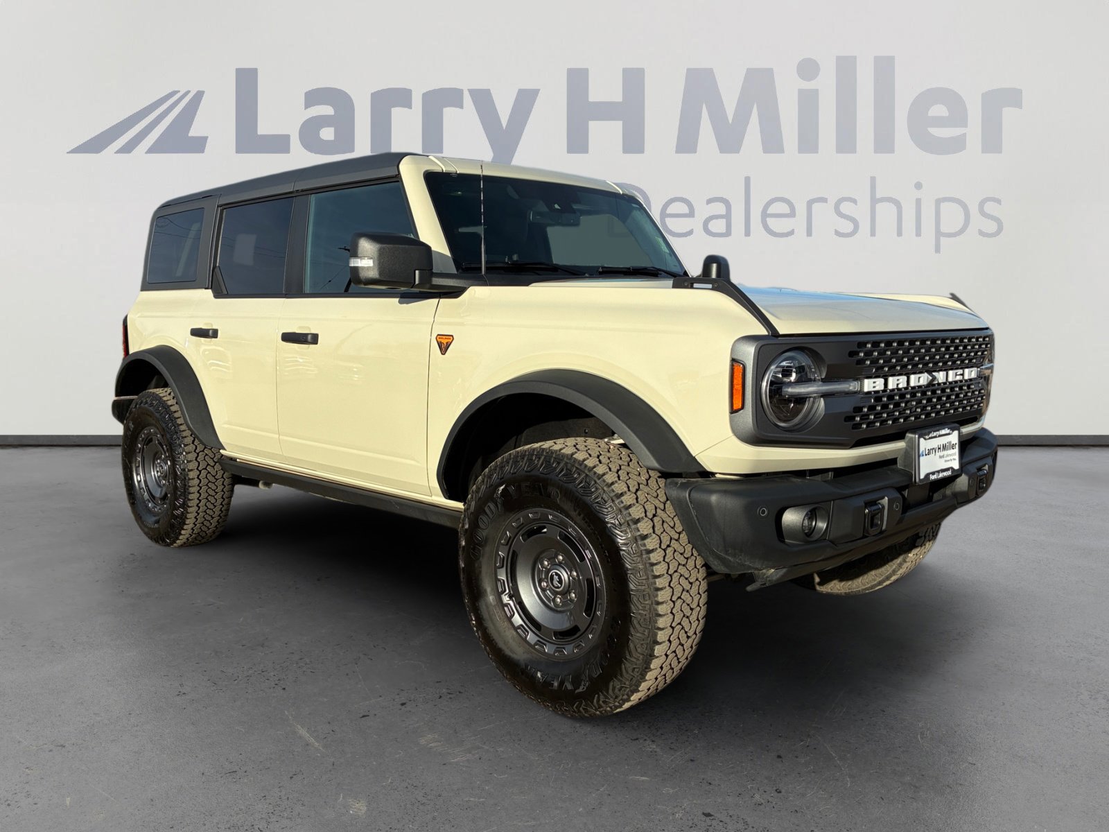 Certified 2025 Ford Bronco Badlands image 7