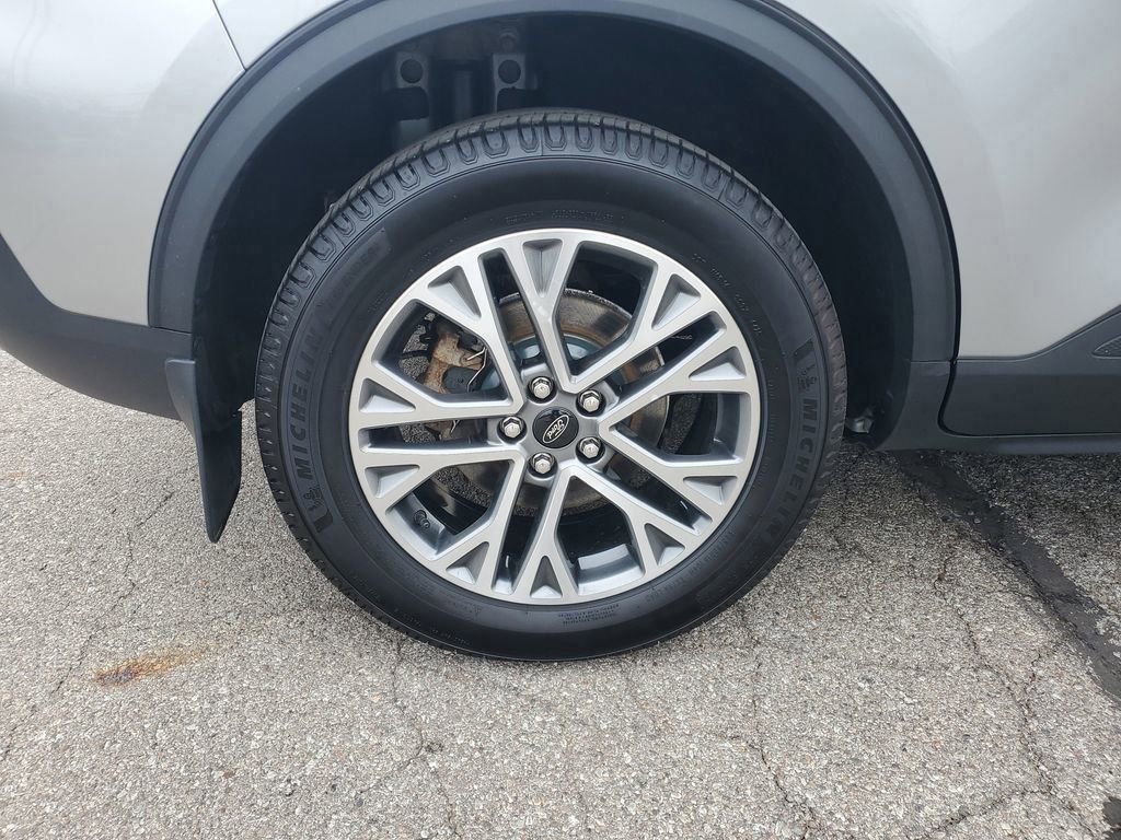 Certified 2022 Ford Escape SEL image 6