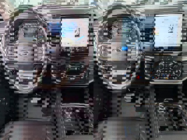 Certified 2024 Ford Expedition XLT image 28