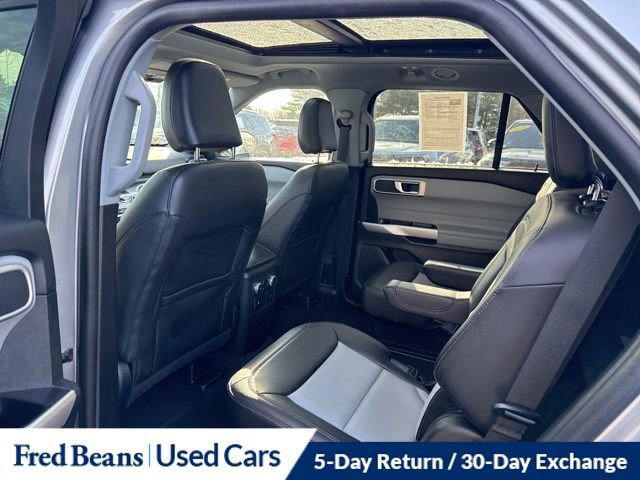 Certified 2022 Ford Explorer XLT w/ Equipment Group 202A image 21