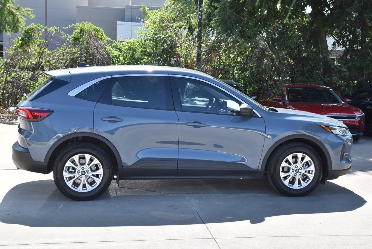Certified 2024 Ford Escape Active FWD image 6