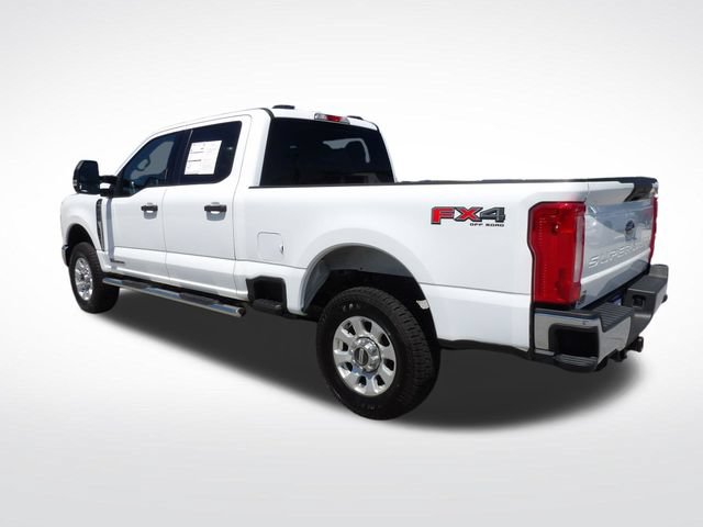 Certified 2024 Ford F250 XLT w/ FX4 Off-Road Package AWD/4WD image 9
