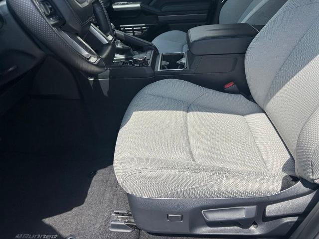 Used 2025 Toyota 4Runner SR5 AWD/4WD image 13