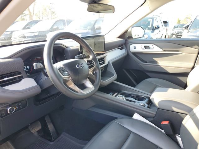 Certified 2025 Ford Explorer Active w/ Active Comfort Package image 15