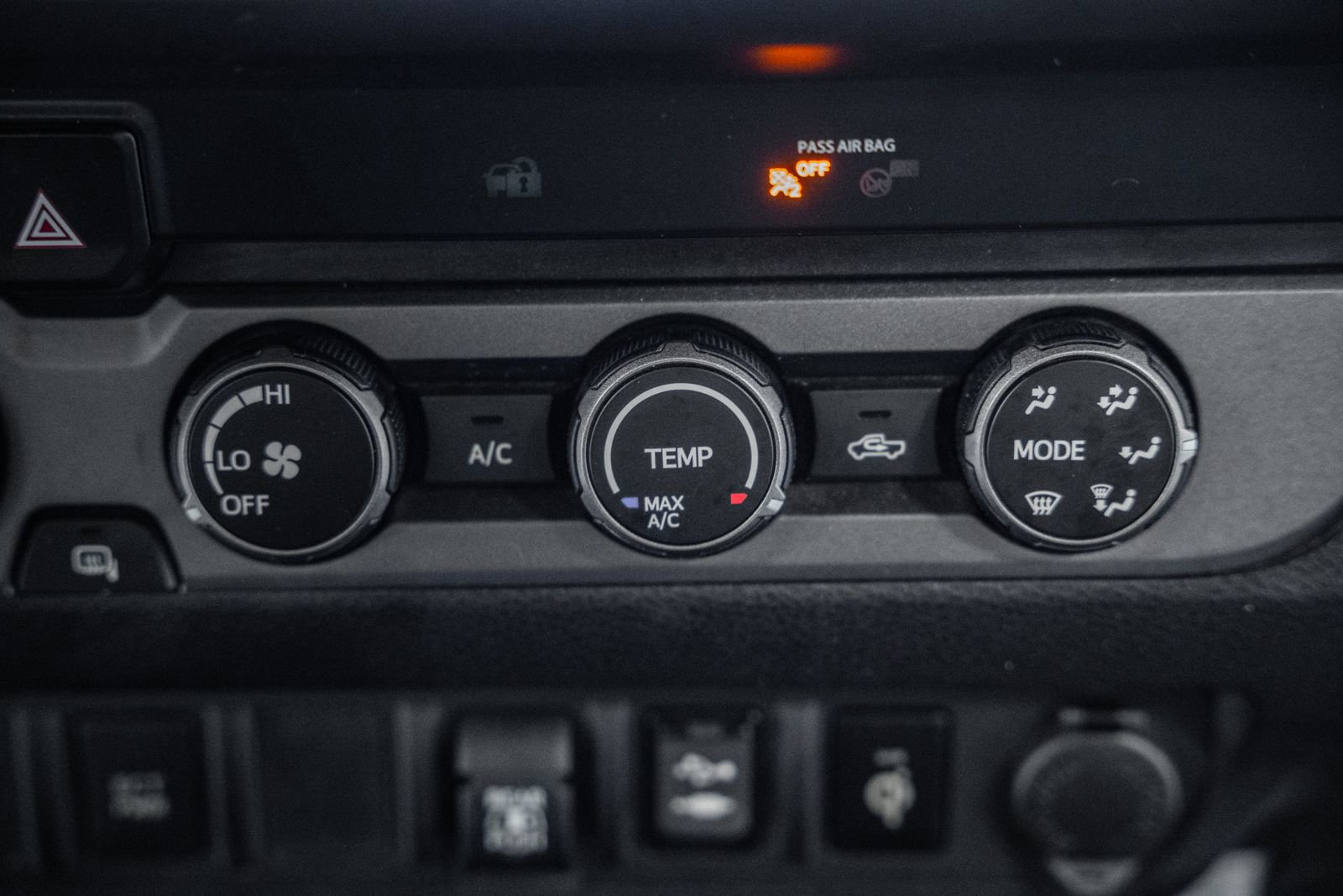 Used 2019 Toyota Tacoma TRD Sport image 30