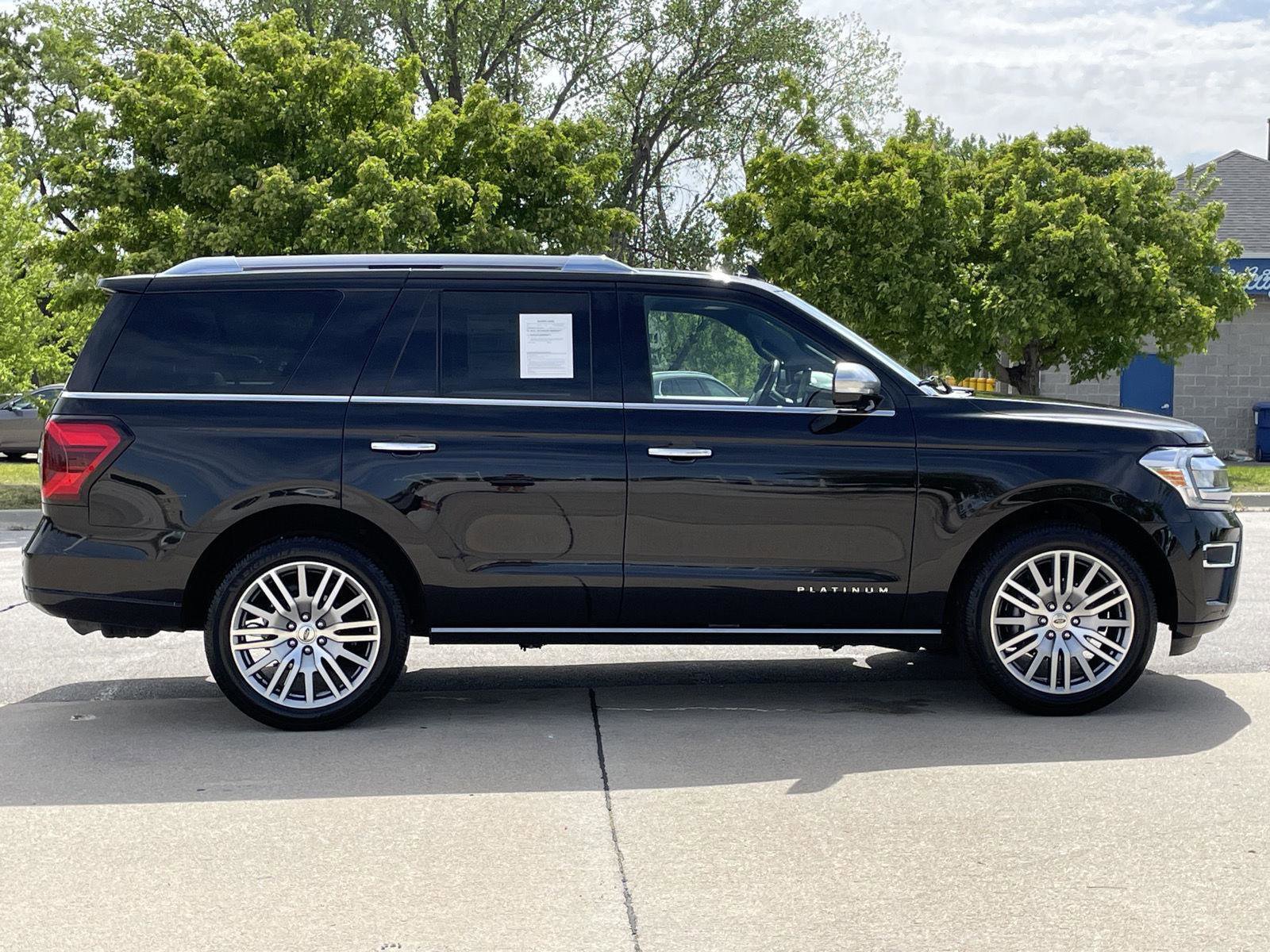 Certified 2023 Ford Expedition Platinum AWD/4WD image 6